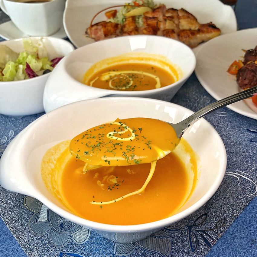 台南美食【巴薩爵斯】北區質感義式料理 義大利麵/燉飯/鬆餅 時尚高雅的氣氛是你聚餐的好選擇 | 小白只饗ㄔ美食