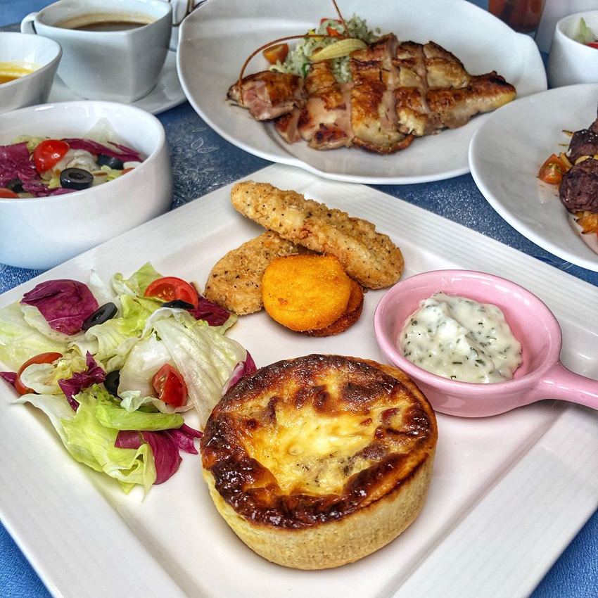 台南美食【巴薩爵斯】北區質感義式料理 義大利麵/燉飯/鬆餅 時尚高雅的氣氛是你聚餐的好選擇 | 小白只饗ㄔ美食