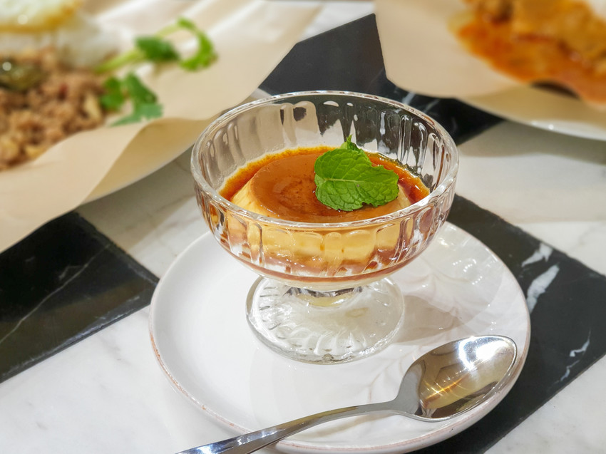 source: imgur.com 台南美食||1958老洋房-60年老洋房裡賣著南洋料理,超美的用餐環境很適合約會||北區、南洋料理