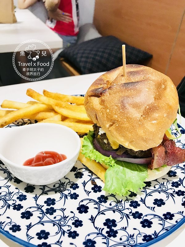 【食】桃園◆ Fussen Coffee 福森院子早午餐、舒芙蕾熱鬆餅 @魚兒 x 牽手明太子的「視」界旅行