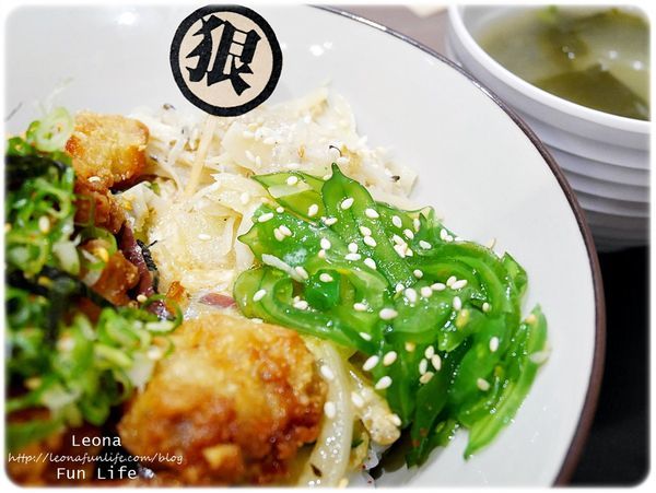 太平美食狠牛丼飯專賣店-唐揚炸雞丼飯配菜