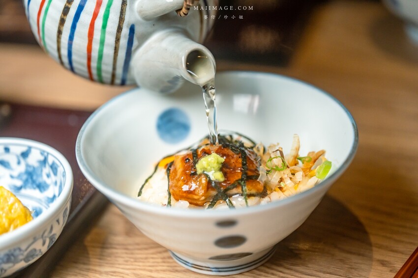 台北美食｜鳥丈爐端燒 x 新富町鰻魚釜飯套餐四吃～來自日本宮崎縣的頂級食材，聽莫札特的吻仔魚你吃過嗎？