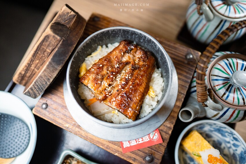 台北美食｜鳥丈爐端燒 x 新富町鰻魚釜飯套餐四吃～來自日本宮崎縣的頂級食材，聽莫札特的吻仔魚你吃過嗎？