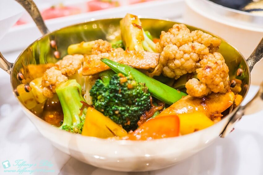 [台北美食]唐點小聚美麗華店/商業午餐組合經濟實惠(附完整菜單)/40道以上外賣美食讓妳袋著走