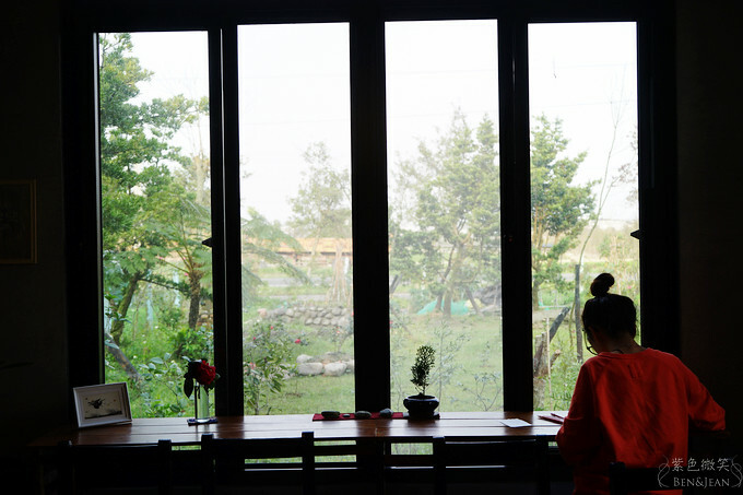 宜蘭縣員山鄉宜蘭員山》小院子咖啡 畫廊 ~帶點居家風味與藝術氣息的咖啡廳