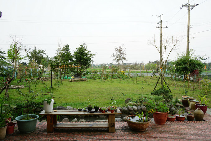 宜蘭縣員山鄉宜蘭員山》小院子咖啡 畫廊 ~帶點居家風味與藝術氣息的咖啡廳