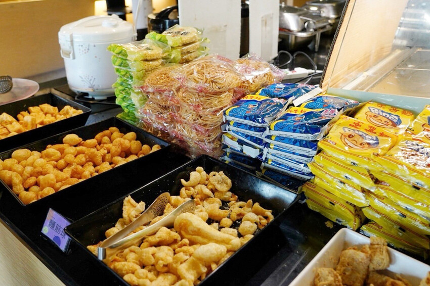 挑戰388元吃到飽！自助百匯上百種選擇！CP值爆高鍋物店