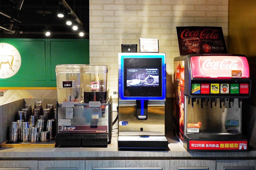 老字號牛排推出新活動！現煎北海道生食級干貝只要19元！每人每客最多爽吃6顆～