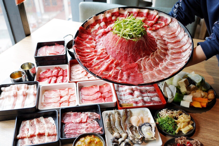 挑戰388元吃到飽！自助百匯上百種選擇！CP值爆高鍋物店