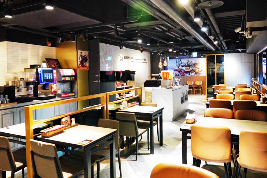 老字號牛排推出新活動！現煎北海道生食級干貝只要19元！每人每客最多爽吃6顆～