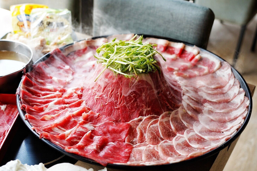 挑戰388元吃到飽！自助百匯上百種選擇！CP值爆高鍋物店