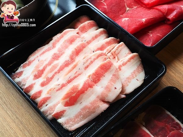 桃園ATT筷食尚美食-鬥牛士二鍋桃園食尚店-平日中午318元吃到飽,超浮誇大仙肉盤每天只限量五組啊!!! (邀約) @民宿女王芽月-美食.旅遊.全台趴趴走