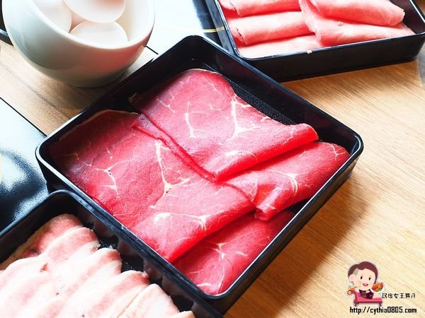 桃園ATT筷食尚美食-鬥牛士二鍋桃園食尚店-平日中午318元吃到飽,超浮誇大仙肉盤每天只限量五組啊!!! (邀約) @民宿女王芽月-美食.旅遊.全台趴趴走