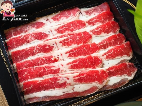 桃園ATT筷食尚美食-鬥牛士二鍋桃園食尚店-平日中午318元吃到飽,超浮誇大仙肉盤每天只限量五組啊!!! (邀約) @民宿女王芽月-美食.旅遊.全台趴趴走