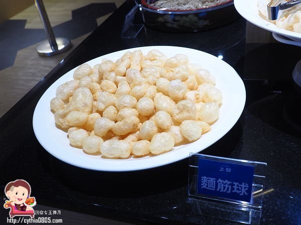 桃園ATT筷食尚美食-鬥牛士二鍋桃園食尚店-平日中午318元吃到飽,超浮誇大仙肉盤每天只限量五組啊!!! (邀約) @民宿女王芽月-美食.旅遊.全台趴趴走