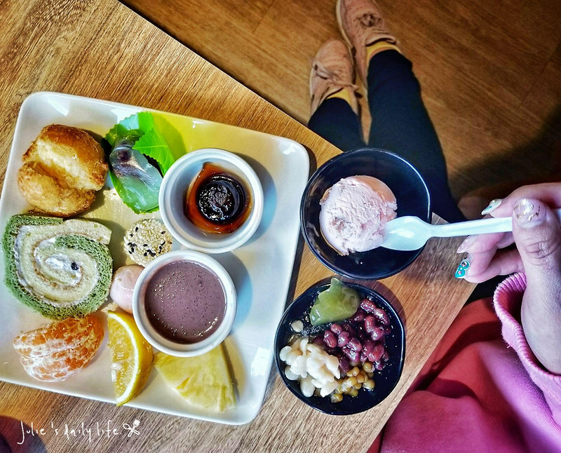 鬥牛士二鍋-桃園ATT筷時尚店-壽喜燒-吃到飽-小火鍋 @跟著Julie一起走吧