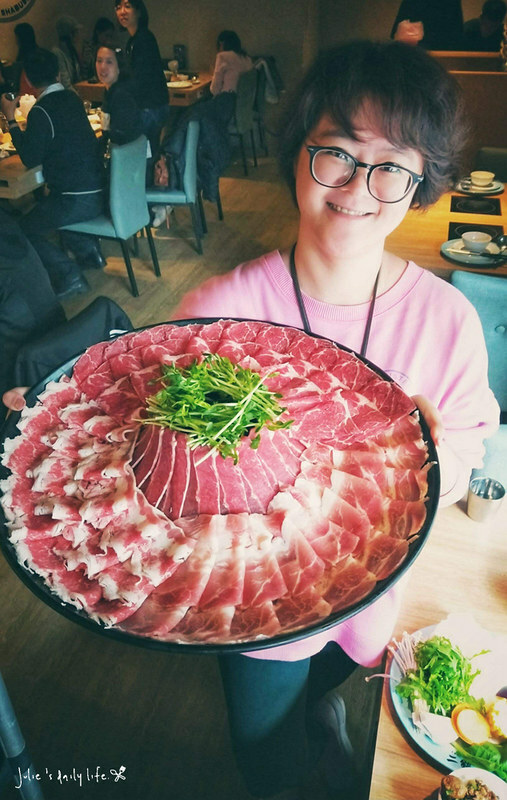 鬥牛士二鍋-桃園ATT筷時尚店-壽喜燒-吃到飽-小火鍋 @跟著Julie一起走吧