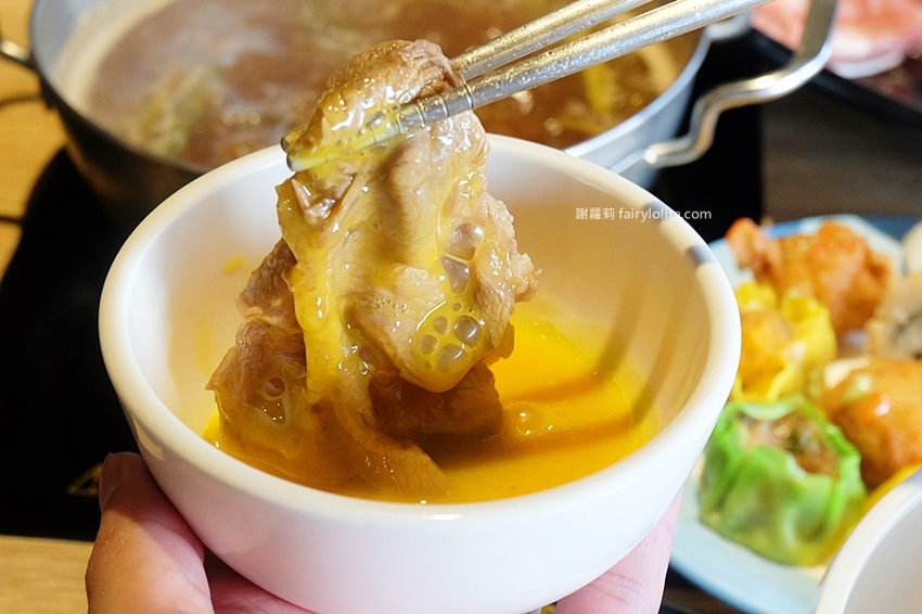 鬥牛士二鍋（桃園食尚店）。挑戰全台最便宜壽喜燒，一人只要328元吃到飽，超過百種食材任你挑！ @蹦啾♥謝蘿莉 La vie heureuse