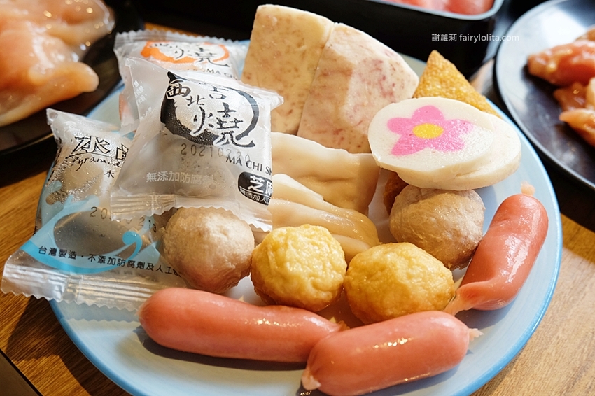 鬥牛士二鍋（桃園食尚店）。挑戰全台最便宜壽喜燒，一人只要328元吃到飽，超過百種食材任你挑！ @蹦啾♥謝蘿莉 La vie heureuse