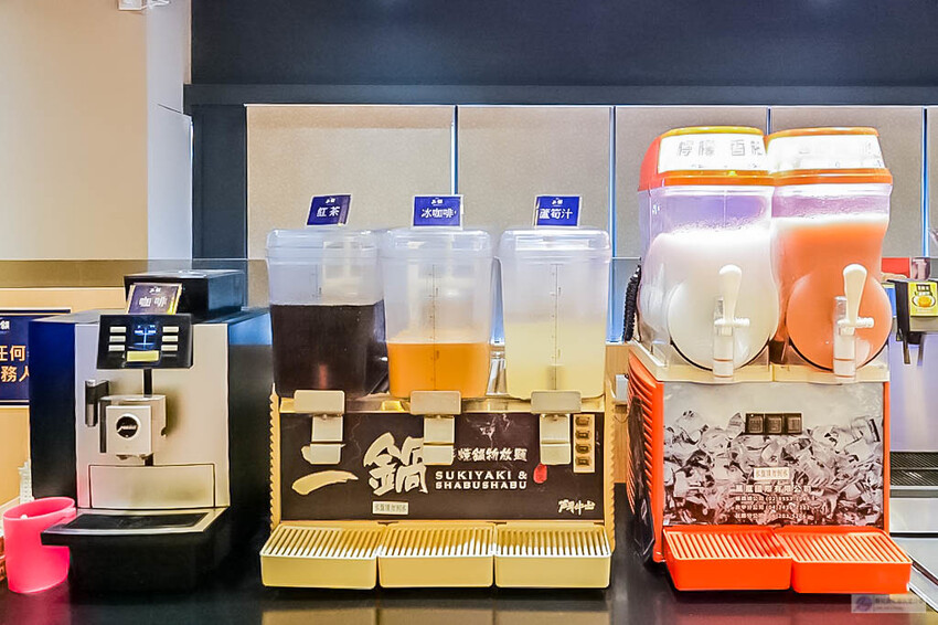 桃園火鍋吃到飽推薦!鬥牛士二鍋大仙肉盤超狂,平日午餐388元吃到飽。