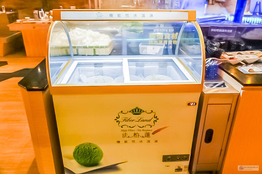 桃園火鍋吃到飽推薦!鬥牛士二鍋大仙肉盤超狂,平日午餐388元吃到飽。