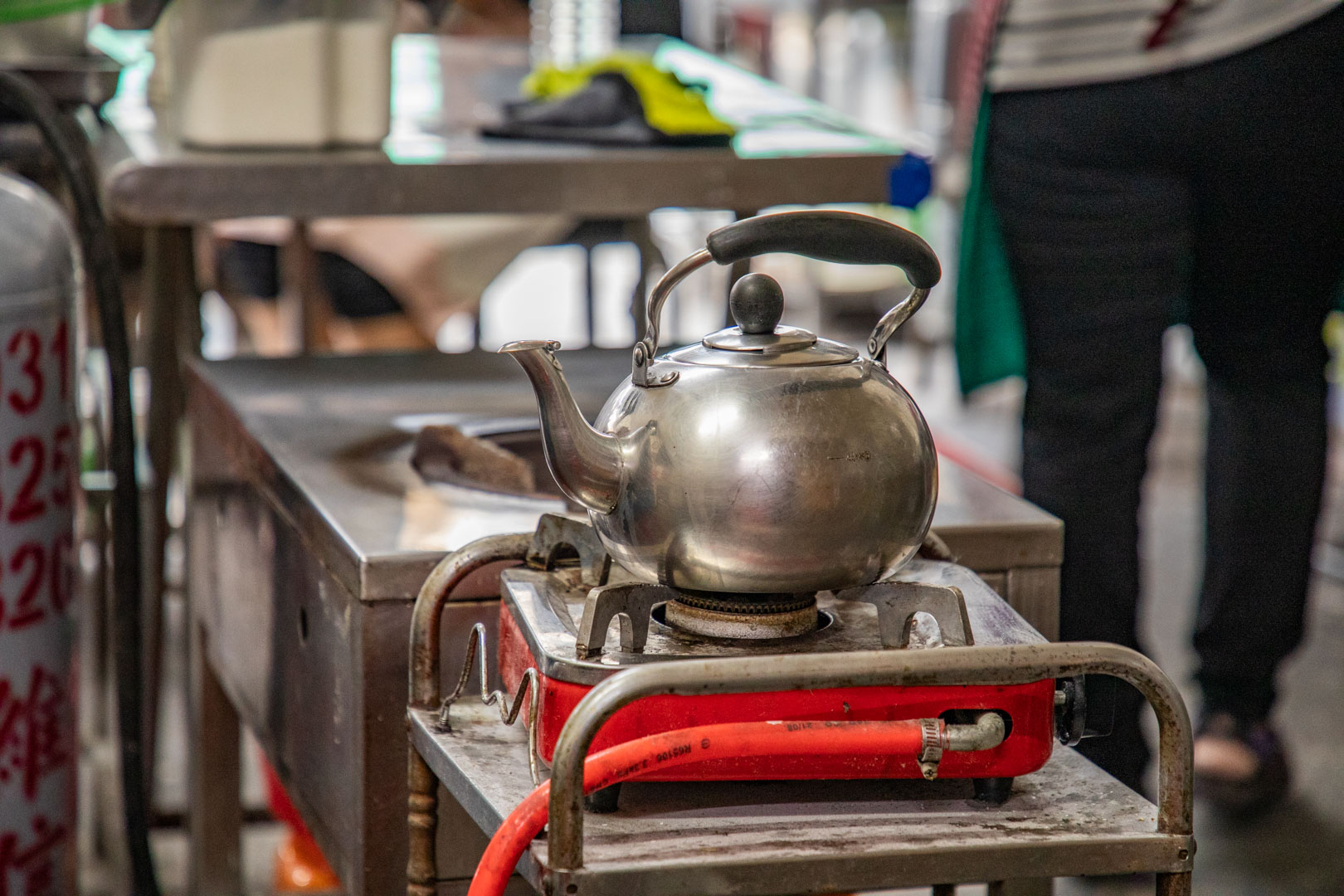 南投埔里美食首選！埔里施家肉丸60年老店，不好吃免錢、免費續大骨湯超值。