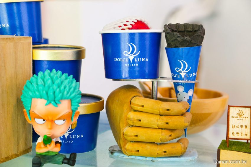 超吸睛!!審計新村超美打卡點，好吃好玩好拍!!『Dolce Luna甜月亮義大利手作冰淇淋』 - 台南好Food遊