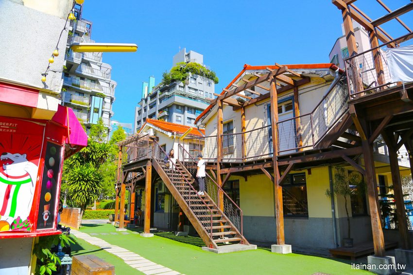 超吸睛!!審計新村超美打卡點，好吃好玩好拍!!『Dolce Luna甜月亮義大利手作冰淇淋』 - 台南好Food遊