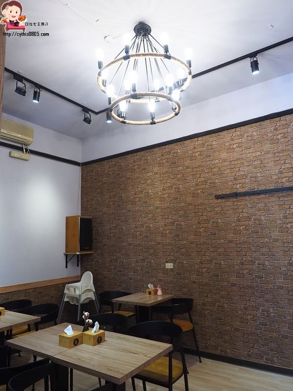 桃園中壢美食-Alley May 五月巷-健行科大溫馨小店，餐點好吃還有隱藏版仙氣拍照區 @民宿女王芽月-美食.旅遊.全台趴趴走