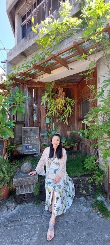 【花蓮.市區】寵物友善早午餐實季。食記。Seedson Coffee早午餐。推培茶拿鐵+蘋果鮪魚三明治+堅果沙拉