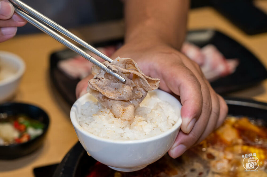 台中市北區肉多多火鍋台中進化店 | 這間台中鍋物連續3年網路評價第1！最低349元起還有免費自助吧～