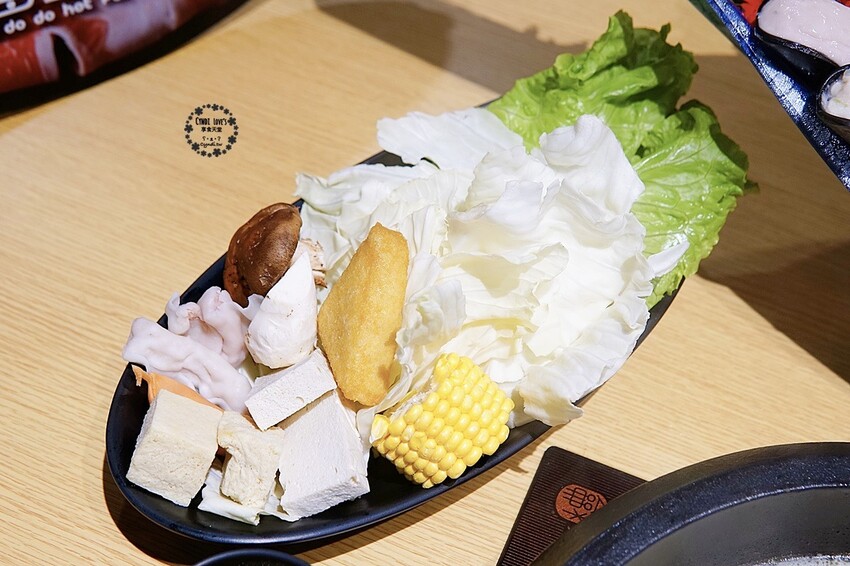 全台最大火鍋集團樂多多集團旗下爆紅名店肉多多火鍋來台中了,新菜單海陸雙絕真的超級威猛 - Cyndi love’s 享食天堂