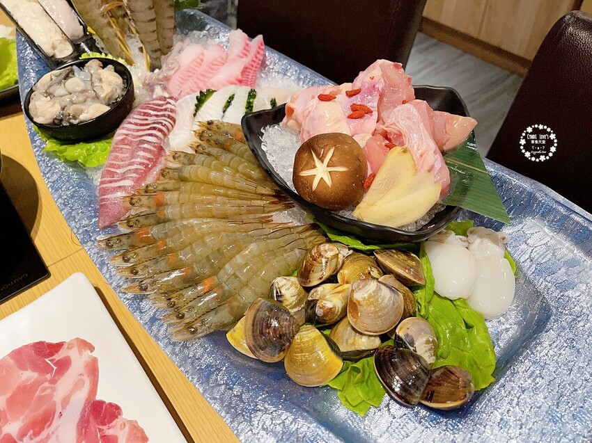 全台最大火鍋集團樂多多集團旗下爆紅名店肉多多火鍋來台中了,新菜單海陸雙絕真的超級威猛 - Cyndi love’s 享食天堂