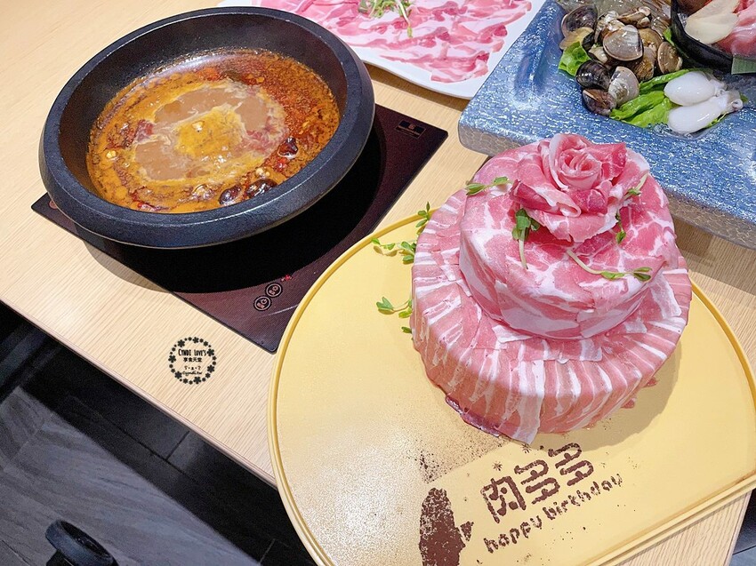 全台最大火鍋集團樂多多集團旗下爆紅名店肉多多火鍋來台中了,新菜單海陸雙絕真的超級威猛 - Cyndi love’s 享食天堂