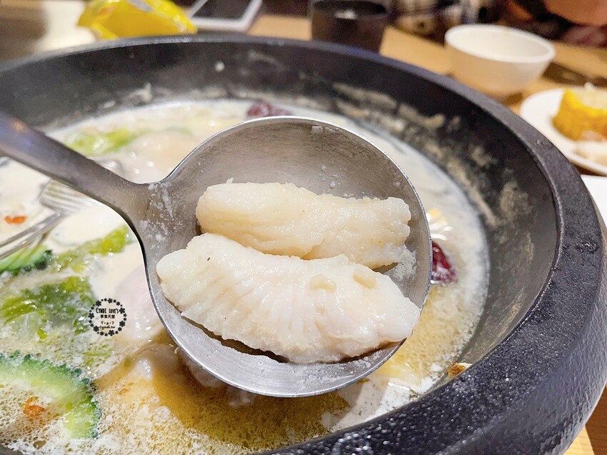 全台最大火鍋集團樂多多集團旗下爆紅名店肉多多火鍋來台中了,新菜單海陸雙絕真的超級威猛 - Cyndi love’s 享食天堂