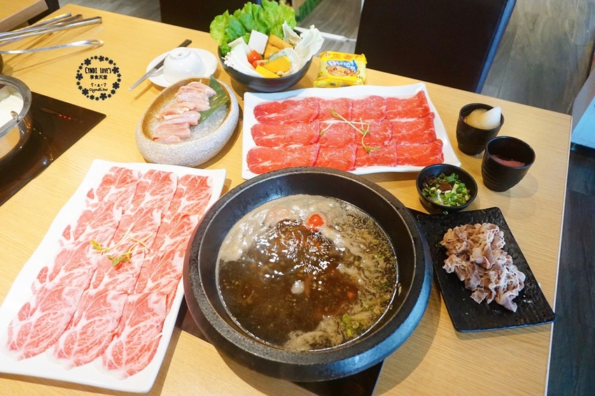 超浮誇16盎司肉蛋糕,生日慶生來肉多多火鍋 蔬食吧吃到飽還有爆炒火鍋冬天吃最對味 - Cyndi loves享食天堂
