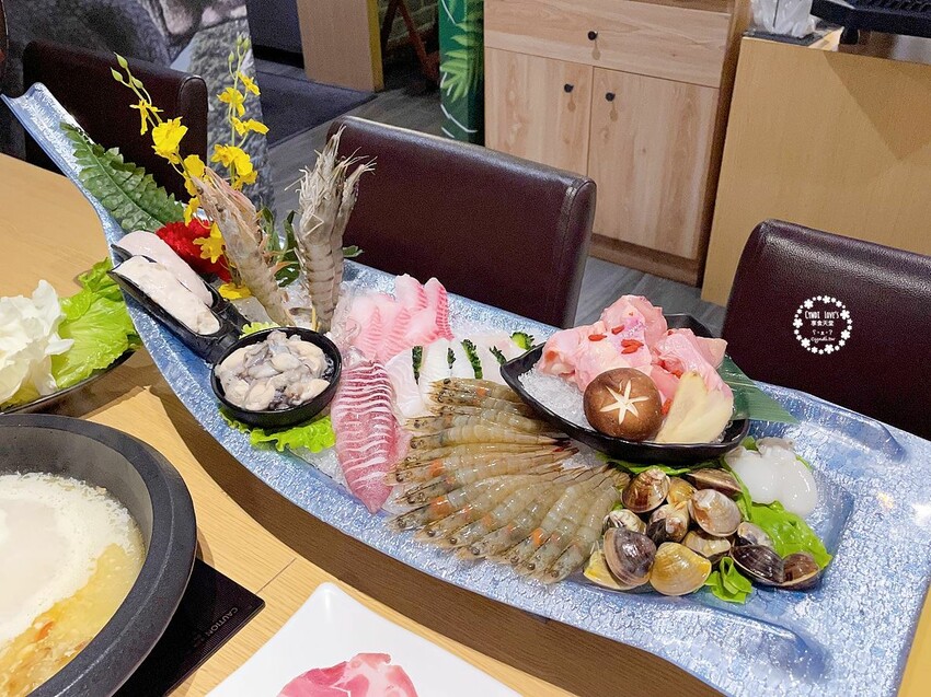 全台最大火鍋集團樂多多集團旗下爆紅名店肉多多火鍋來台中了,新菜單海陸雙絕真的超級威猛 - Cyndi love’s 享食天堂