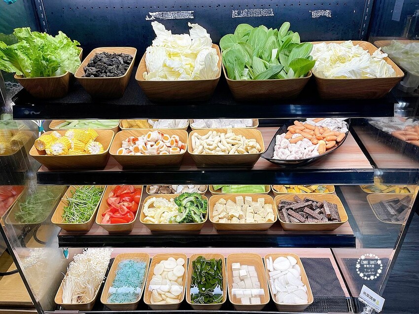 全台最大火鍋集團樂多多集團旗下爆紅名店肉多多火鍋來台中了,新菜單海陸雙絕真的超級威猛 - Cyndi love’s 享食天堂