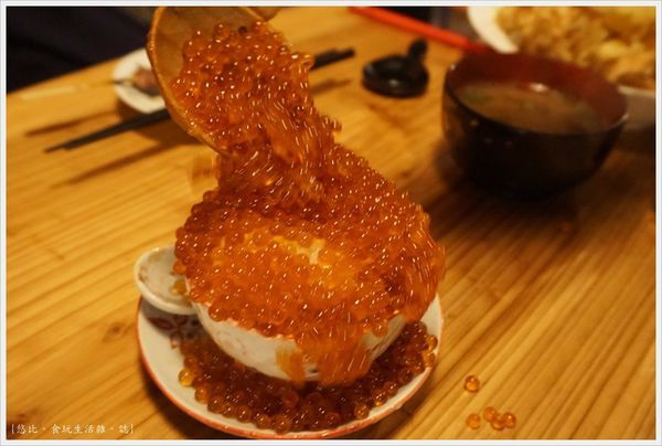 日月水台-28-鮭魚卵飯.JPG
