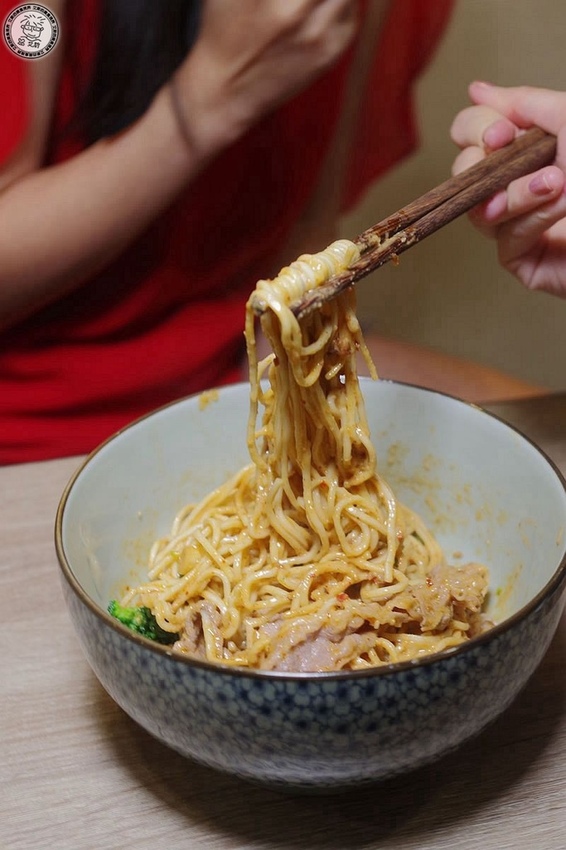 3霜降牛肉麻醬麵3.jpg