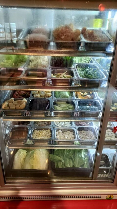 【三峽美食】蒙古紅蒙古火鍋，道地蒙古麻辣鍋 | 安格斯牛、海鮮吃到飽