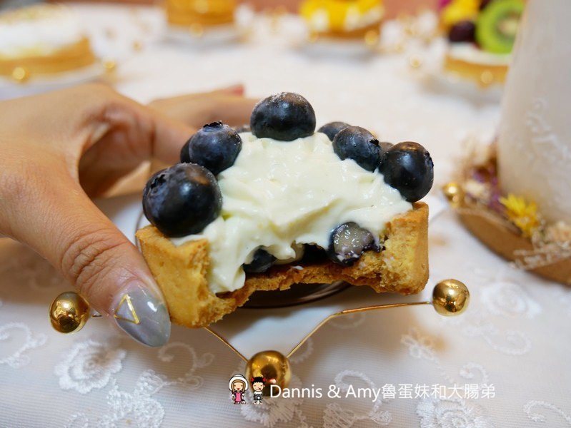 《新竹甜點推薦》小麻雀手作法國甜點。甜而不膩做給家人的好吃甜點。限量可客製可宅配︱臺大醫院新竹分院附近(影片) 《新竹甜點推薦》小麻雀手作法國甜點。甜而不膩做給家人的好吃甜點。限量可客製可宅配︱臺大醫院新竹分院附近(影片)