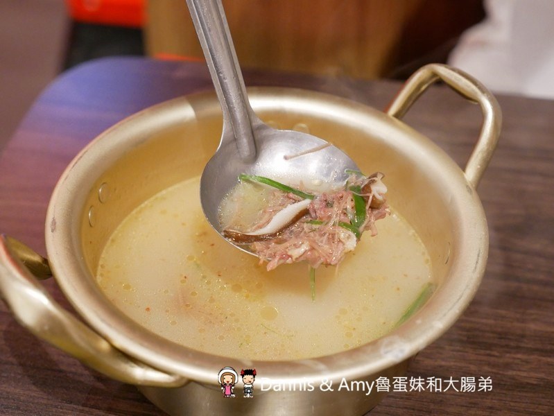 《新竹燒肉店》大阪燒肉燒魂Yakikon新竹店。貼心桌邊燒肉服務品嚐優質肉品的美味︱新竹火車站附近餐廳推薦(影片) 《新竹燒肉店》大阪燒肉燒魂Yakikon新竹店。貼心桌邊燒肉服務品嚐優質肉品的美味︱新竹火車站附近餐廳推薦(影片)