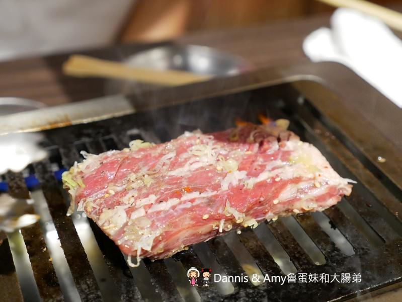 《新竹燒肉店》大阪燒肉燒魂Yakikon新竹店。貼心桌邊燒肉服務品嚐優質肉品的美味︱新竹火車站附近餐廳推薦(影片) 《新竹燒肉店》大阪燒肉燒魂Yakikon新竹店。貼心桌邊燒肉服務品嚐優質肉品的美味︱新竹火車站附近餐廳推薦(影片)