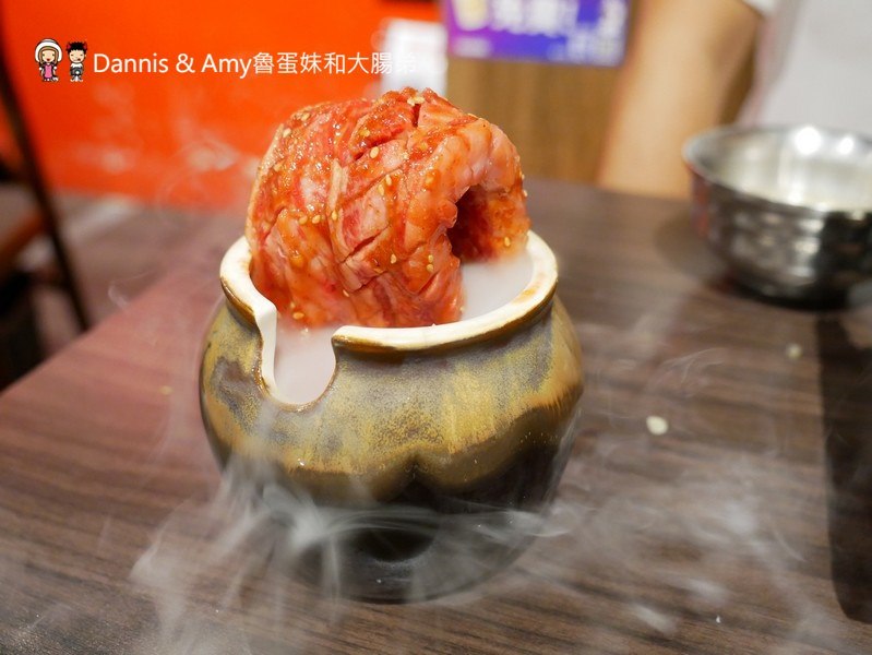 《新竹燒肉店》大阪燒肉燒魂Yakikon新竹店。貼心桌邊燒肉服務品嚐優質肉品的美味︱新竹火車站附近餐廳推薦(影片) 《新竹燒肉店》大阪燒肉燒魂Yakikon新竹店。貼心桌邊燒肉服務品嚐優質肉品的美味︱新竹火車站附近餐廳推薦(影片)