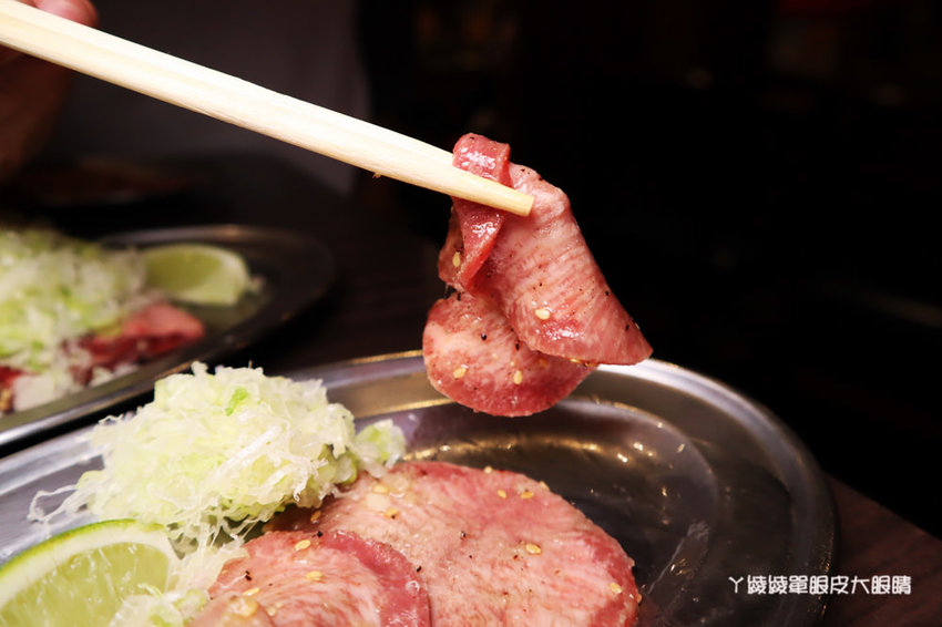 新竹燒肉推薦大阪燒肉燒魂Yakikon，新竹火車站附近美食餐廳！氣氛超嗨的燒烤店，每月一日無限暢飲