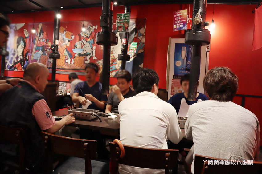 新竹燒肉推薦大阪燒肉燒魂Yakikon，新竹火車站附近美食餐廳！氣氛超嗨的燒烤店，每月一日無限暢飲