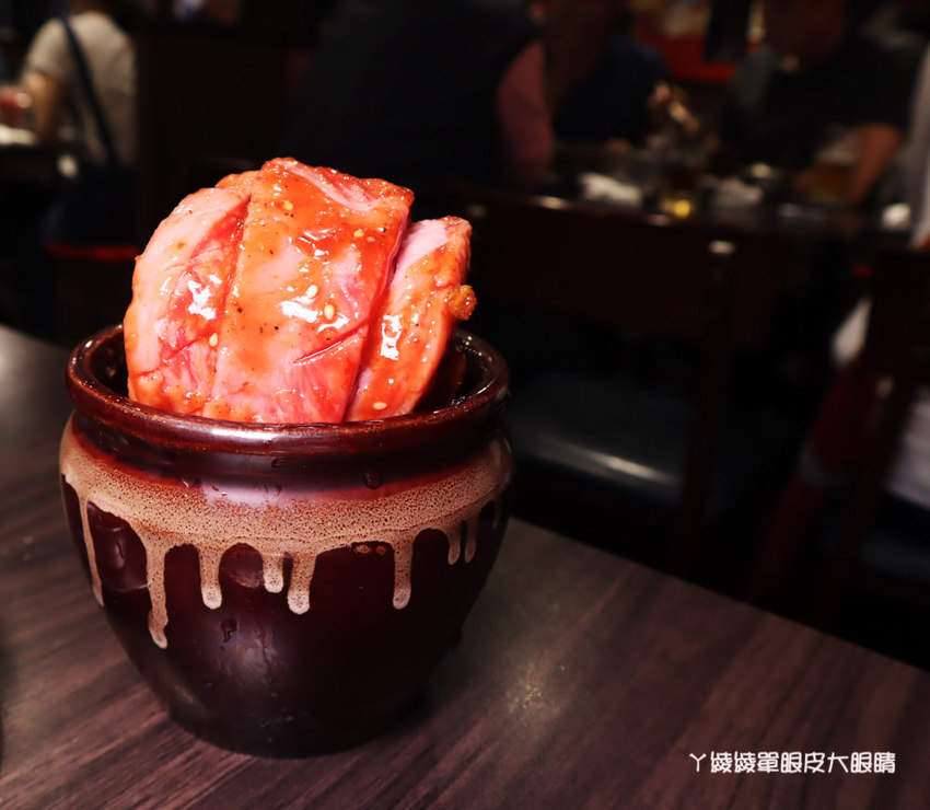 新竹燒肉推薦大阪燒肉燒魂Yakikon，新竹火車站附近美食餐廳！氣氛超嗨的燒烤店，每月一日無限暢飲