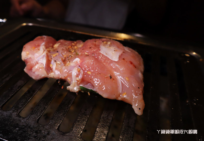 新竹燒肉推薦大阪燒肉燒魂Yakikon，新竹火車站附近美食餐廳！氣氛超嗨的燒烤店，每月一日無限暢飲