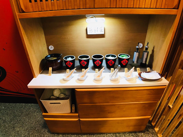 《台南.安平區》楊城火鍋｜主打海鮮的沙茶爐！顛覆傳統沙茶爐印象